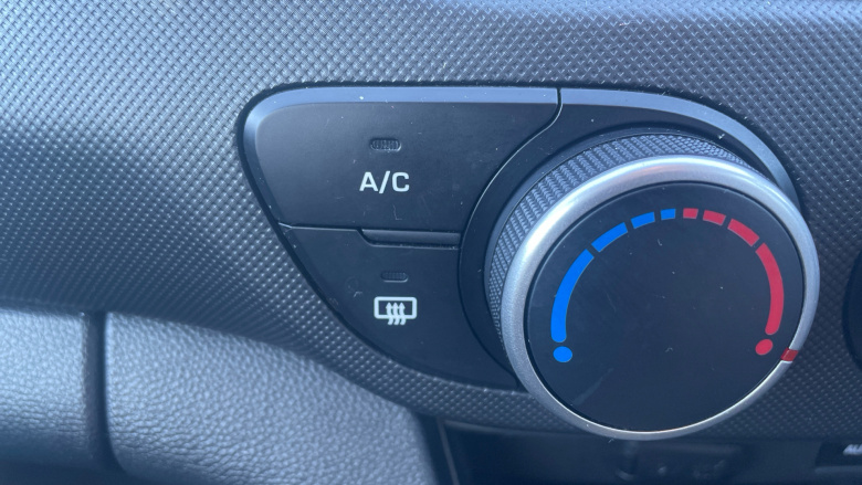 Hyundai i10 1.0 SE 5dr Petrol Hatchback